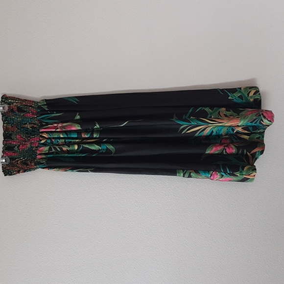 Womens Maxi Dress - Picture 1 of 4